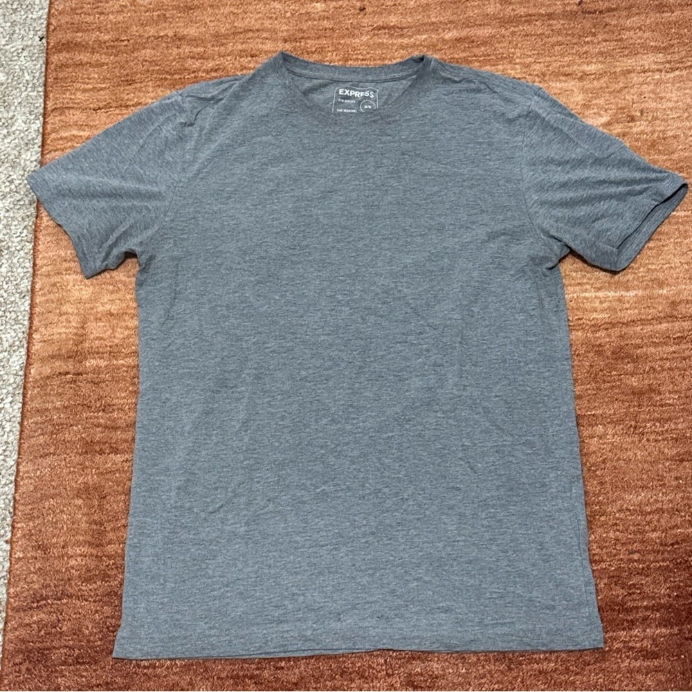 Express Men’s Heather Grey T-shirt Size Medium